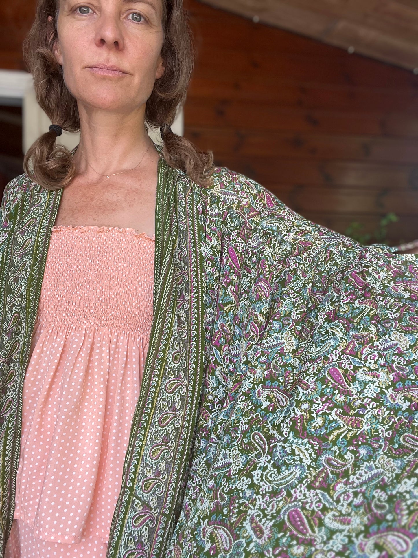 Kimono Meekha green pink flowers