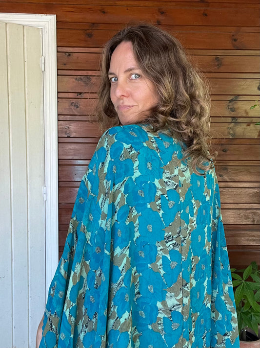 Kimono Meekha long 💙🤎