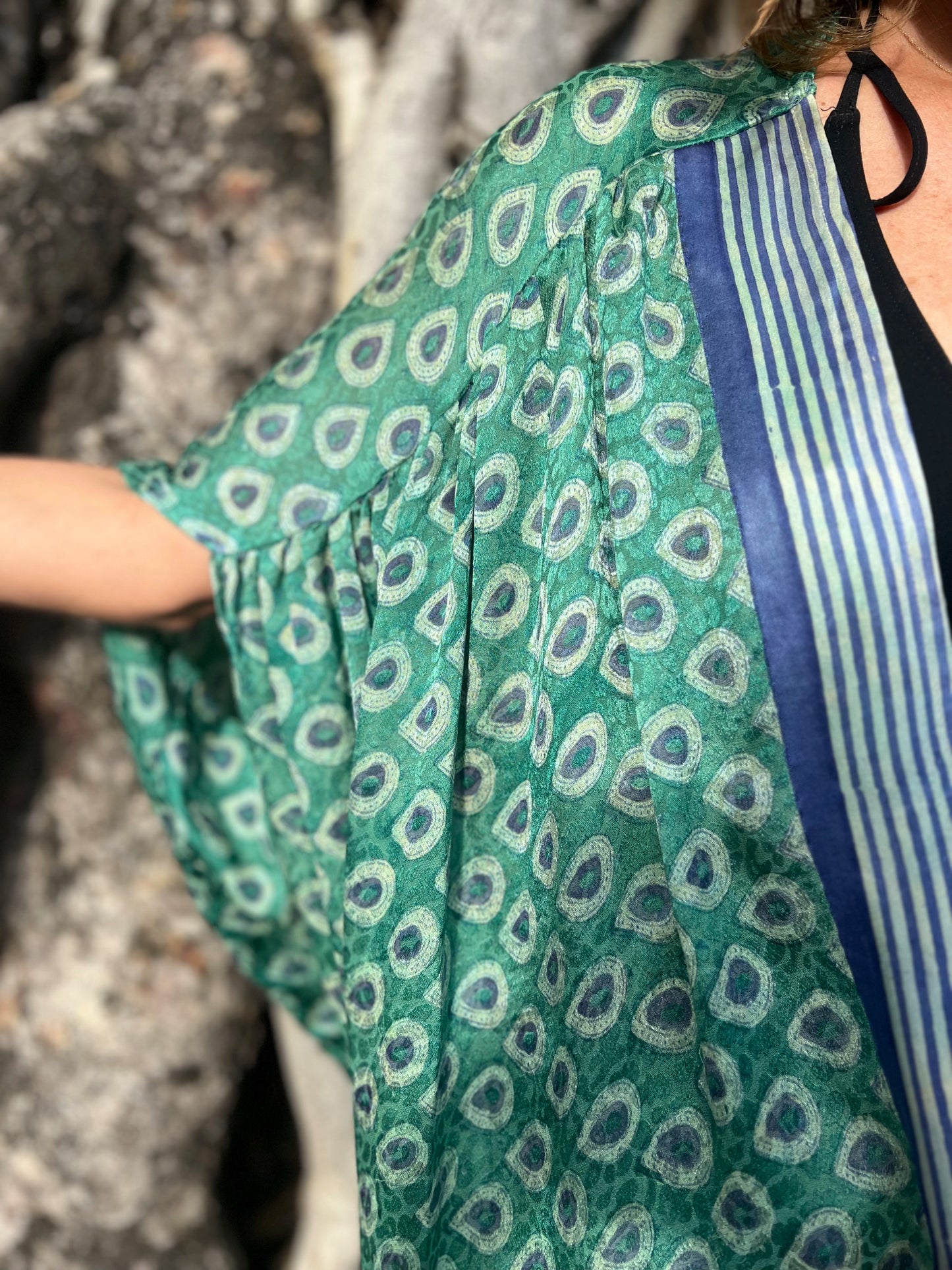 Kimono Meekha long green & blue