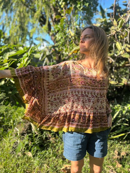 Top Boho Pink And Green | almamaren.