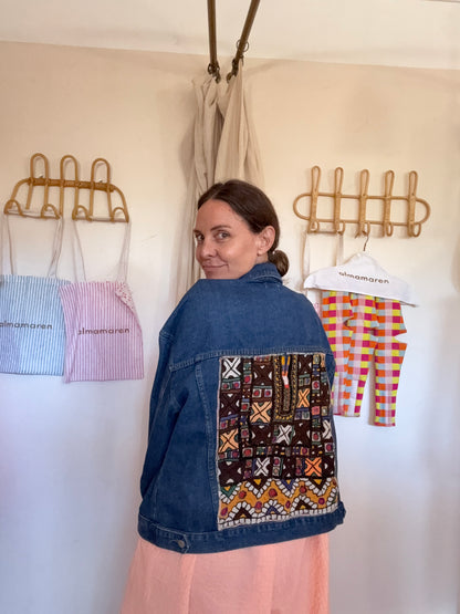 Veste upcyclée broderie main