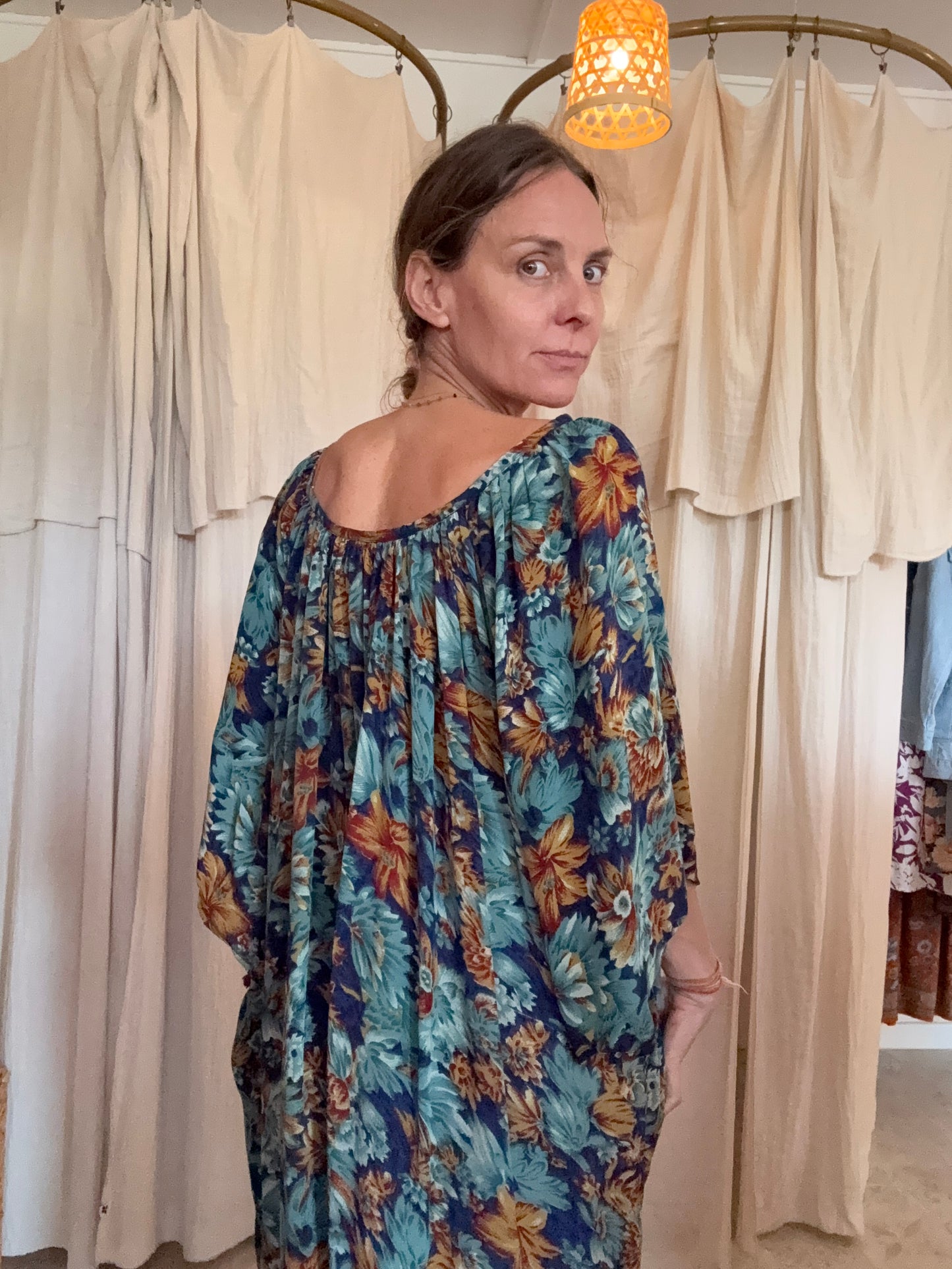 Robe Sahira 💙🩵🧡