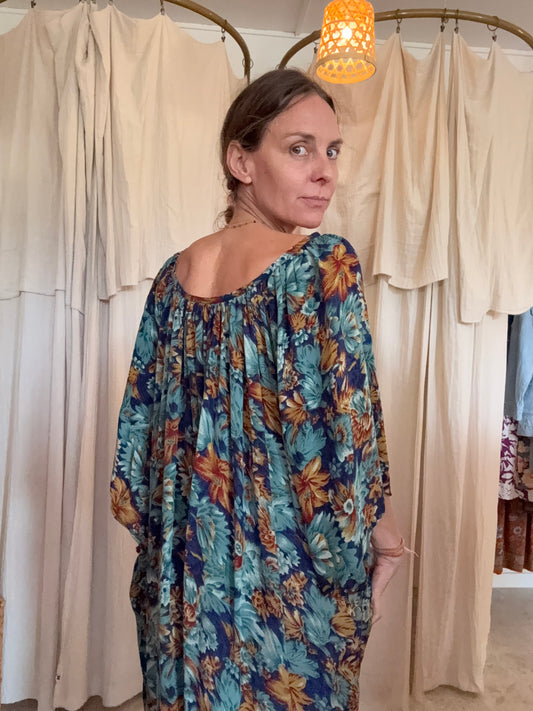 Robe Sahira 💙🩵🧡