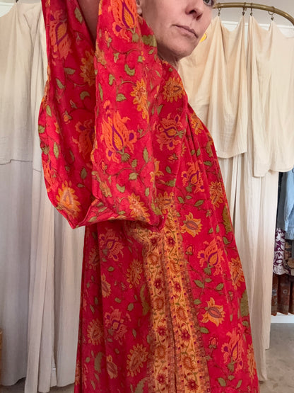 Robe Sahira ❤️🧡