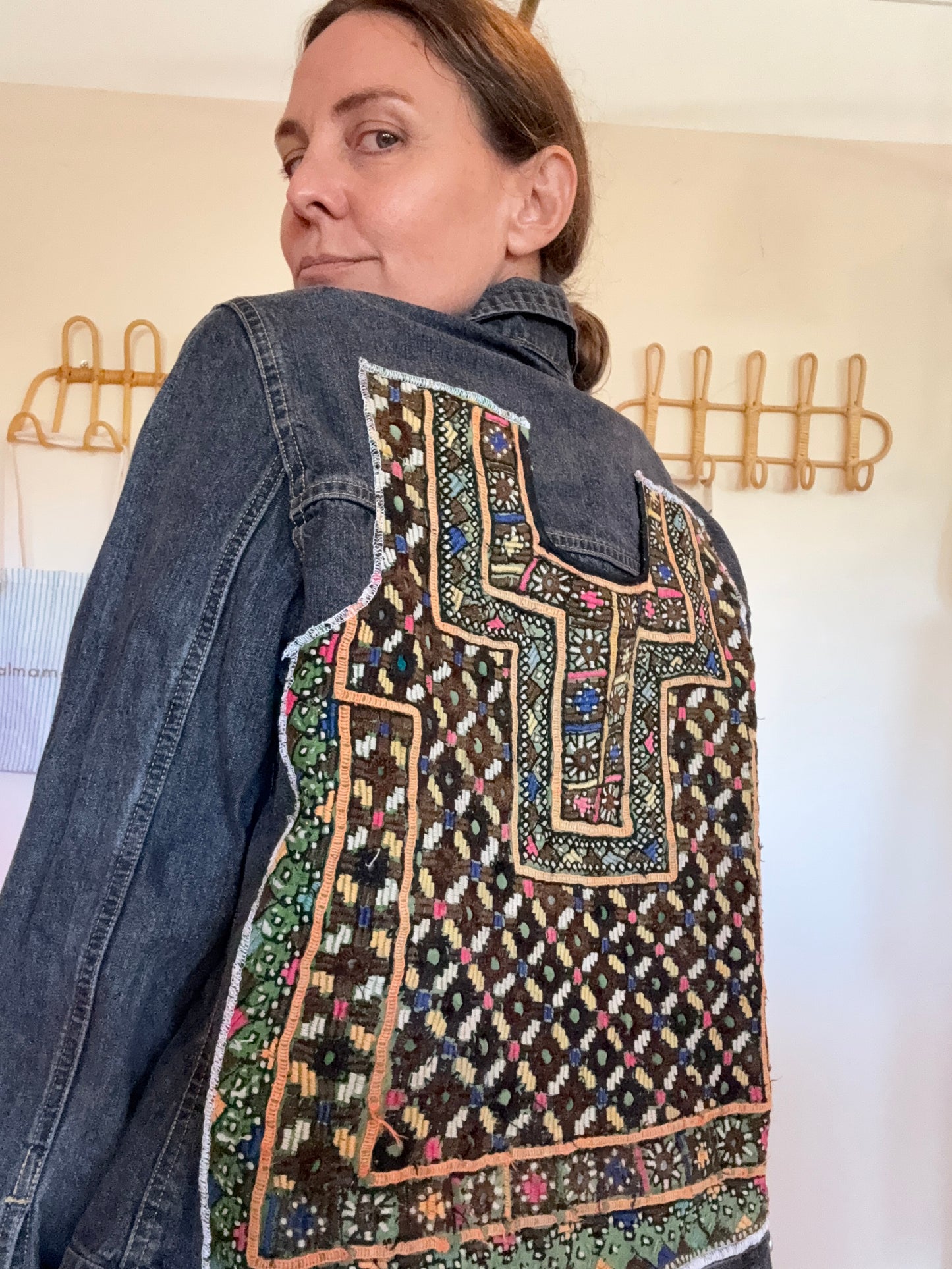Veste upcyclée broderie main Oversize