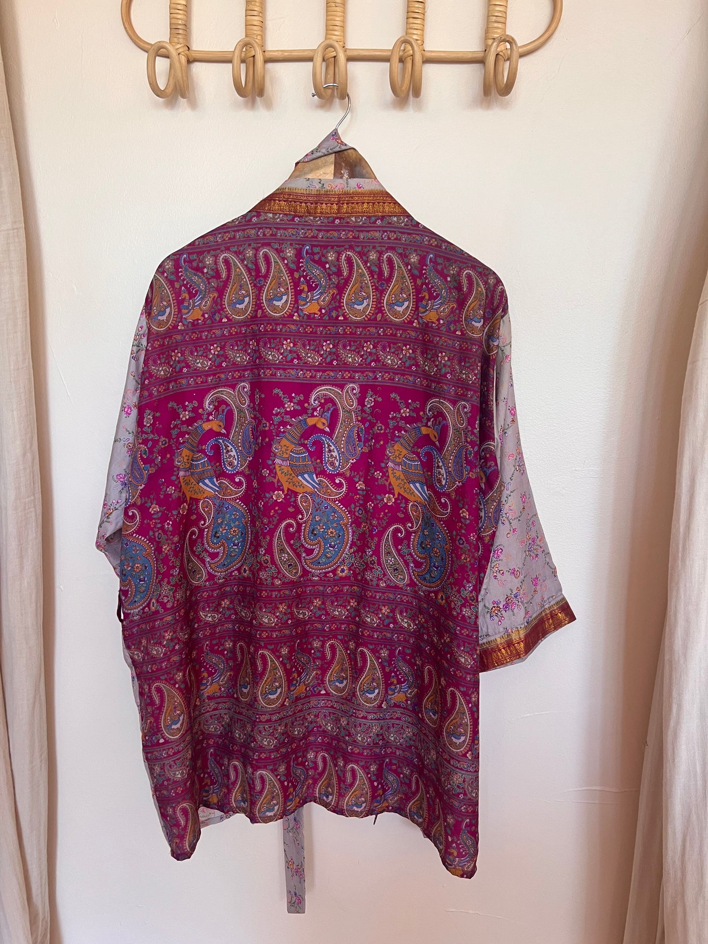 Kimono Mala court