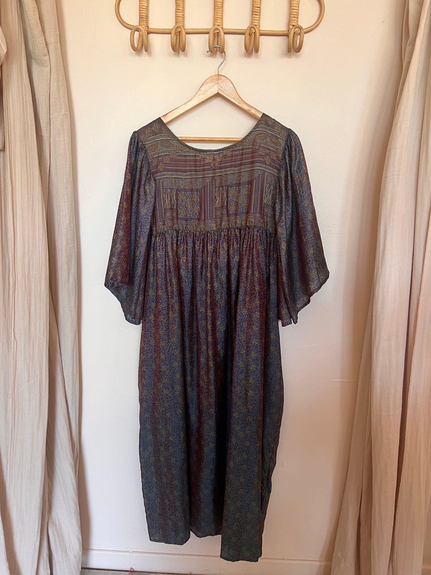 Robe Akansha