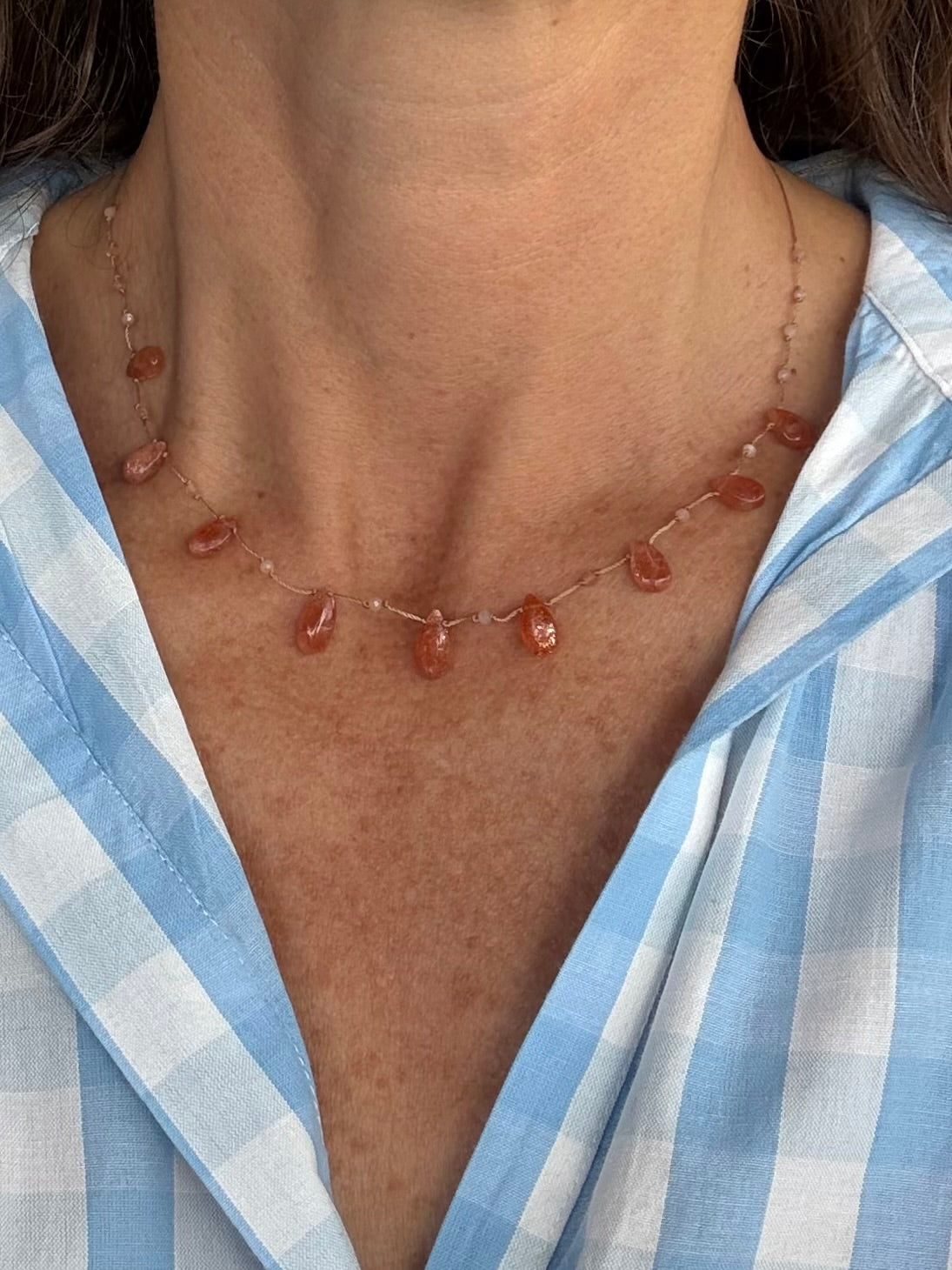 Collier gouttes pierre de soleil