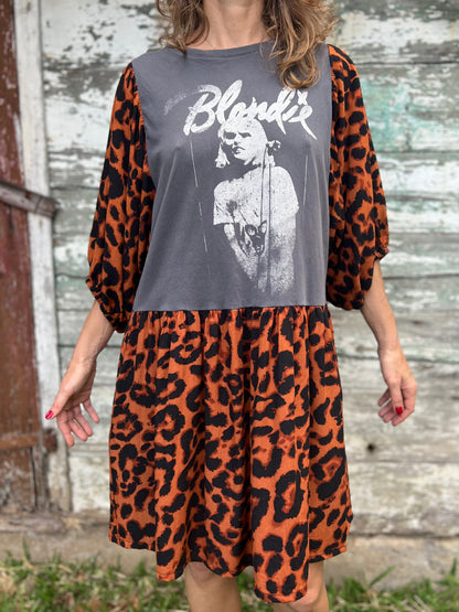 Robe Blondie 👱‍♀️ 🐆 ❤️🎸
